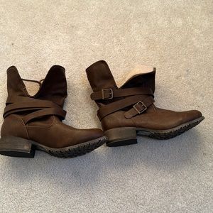 Brown western boot